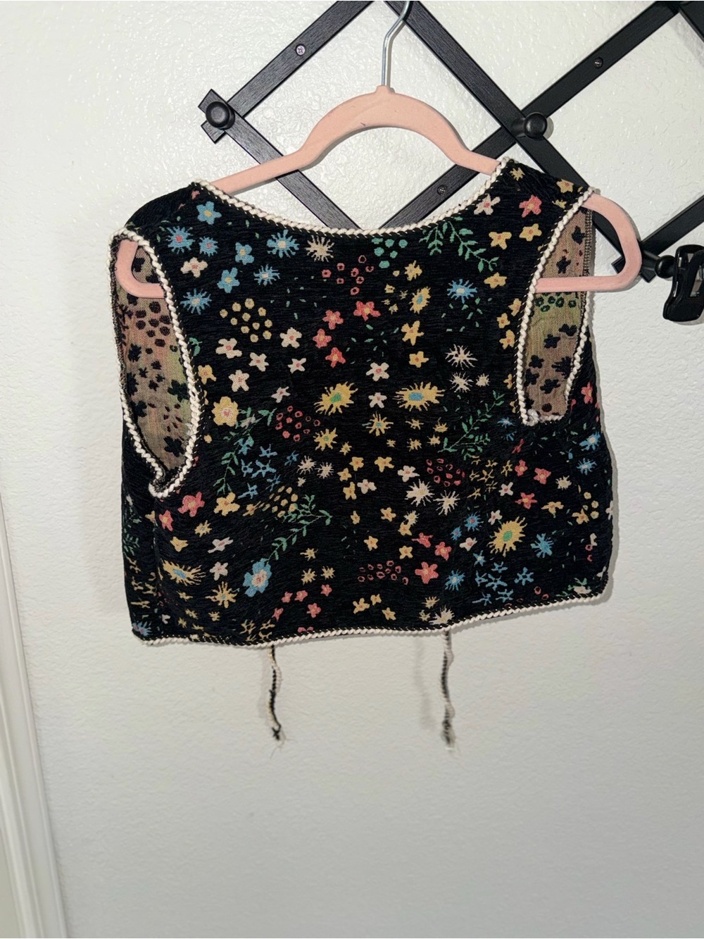 Boho Floral Embroidered Tie Front Vest Medium Cottagecore Festival Top - Picture 3 of 3